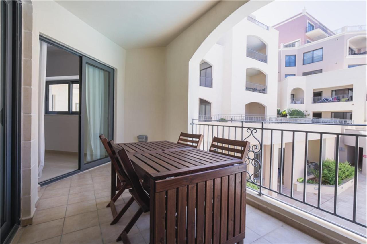 Lux Seaview & Pool-Hosted By Sweetstay Mellieħa Eksteriør billede