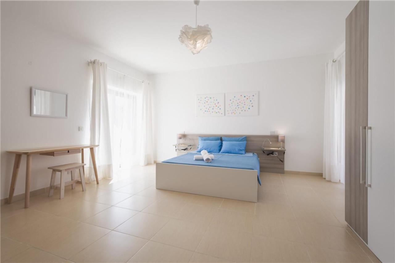 Lux Seaview & Pool-Hosted By Sweetstay Mellieħa Eksteriør billede